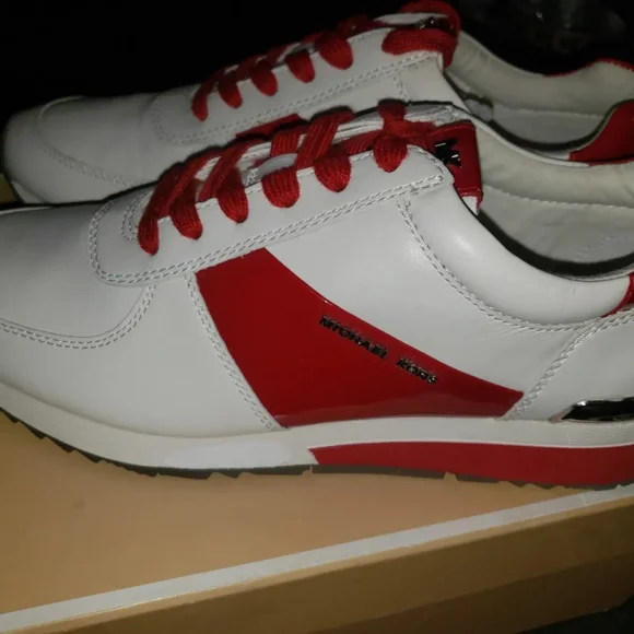 Michael Kors sneakers - Picture 3 of 4